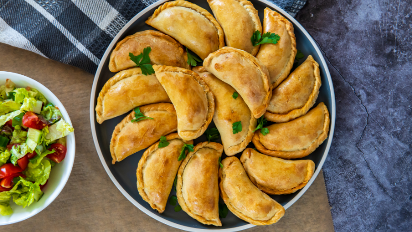 Pinchos y empanadas caseras